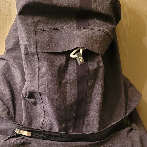 PEAK PERFORMANCE JACKET (M) - Picture 10 of 12